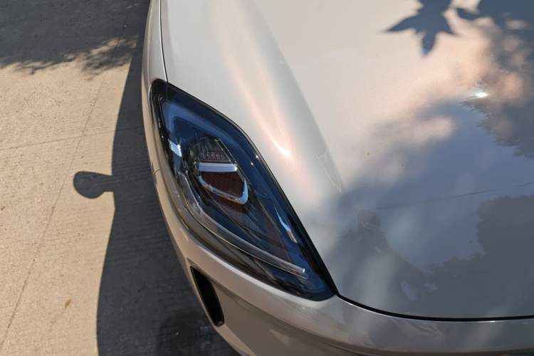 Used Wuling Bingo S 2025 Model 325km Deluxe Edition Right Front Headlight