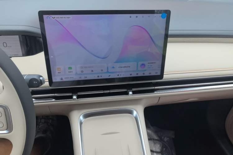 Used Wuling Bingo S 2025 Model 325km Flagship Edition Audio And AC Panel