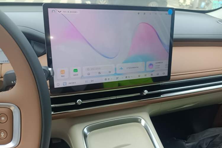 Used Wuling Bingo S 2025 Model 325km Flagship Edition Audio And AC Panel
