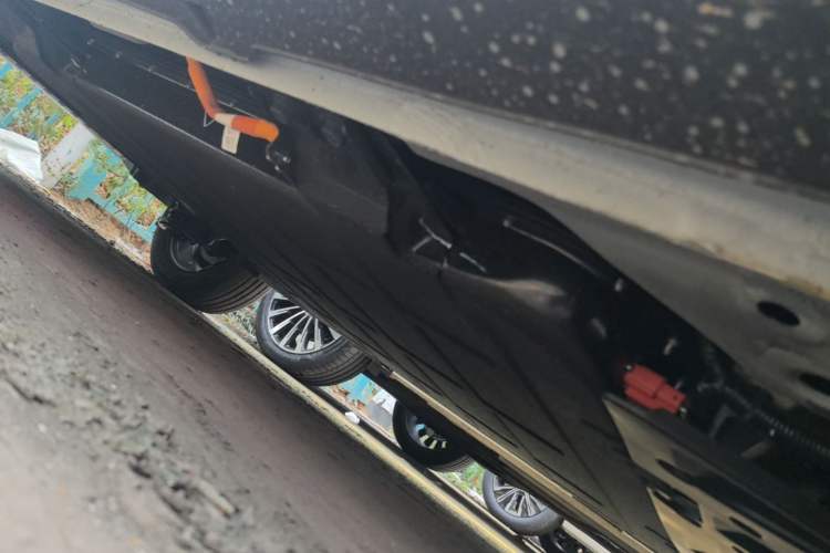 Used Wuling Bingo S 2025 Model 325km Flagship Edition Chassis Front Right