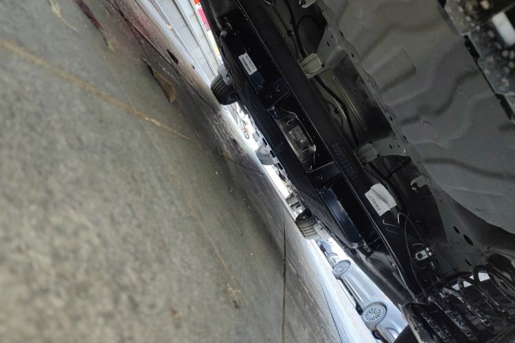 Used Wuling Bingo S 2025 Model 430km Flagship Edition Chassis Rear
