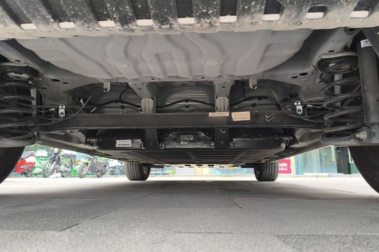Used Wuling Bingo S 2025 Model 430km Flagship Edition Chassis Rear