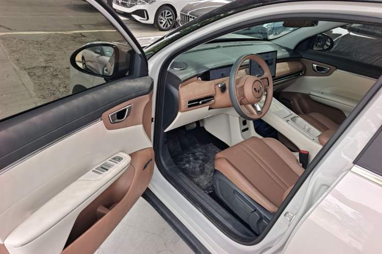 Used Wuling Bingo S 2025 Model 325km Deluxe Edition Driver Seat
