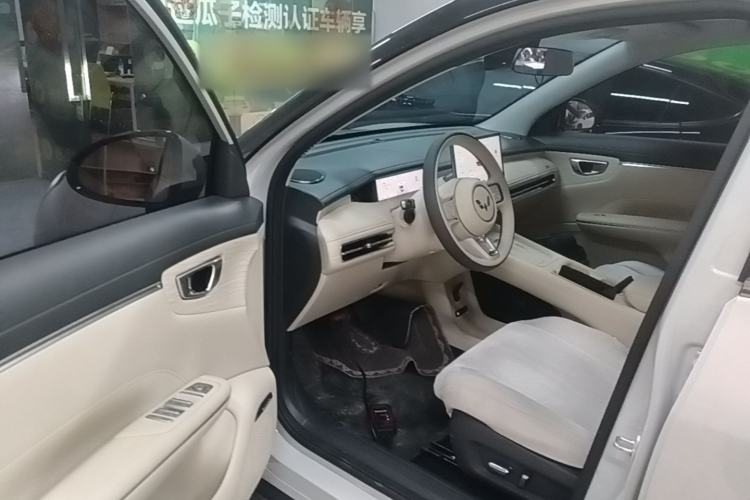 Used Wuling Bingo S 2025 Model 325km Flagship Edition Driver Seat