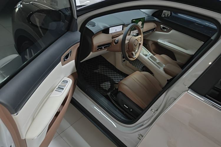 Used Wuling Bingo S 2025 Model 430km Flagship Edition Driver Seat
