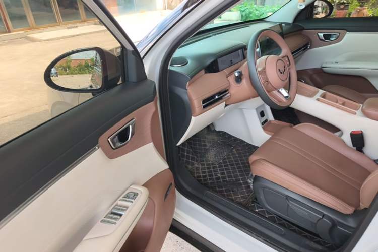 Used Wuling Bingo S 2025 Model 325km Deluxe Edition Driver Seat