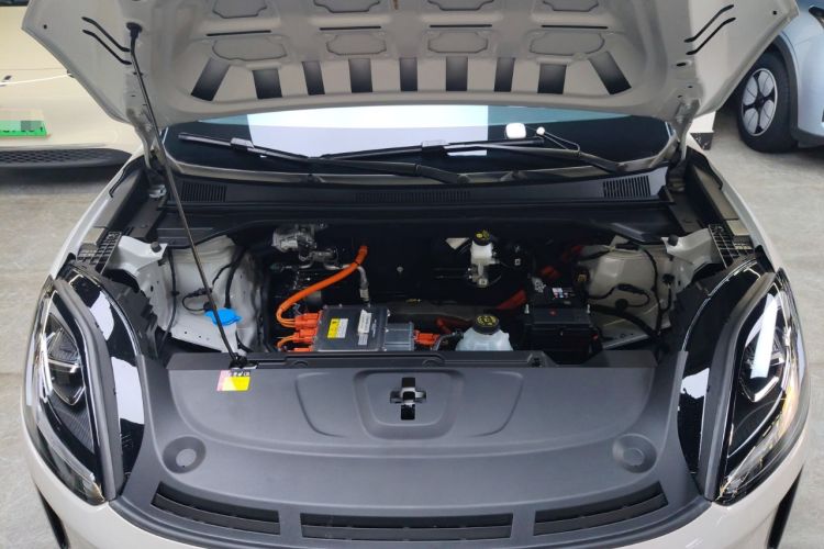 Used Wuling Bingo S 2025 Model 325km Flagship Edition Engine Bay
