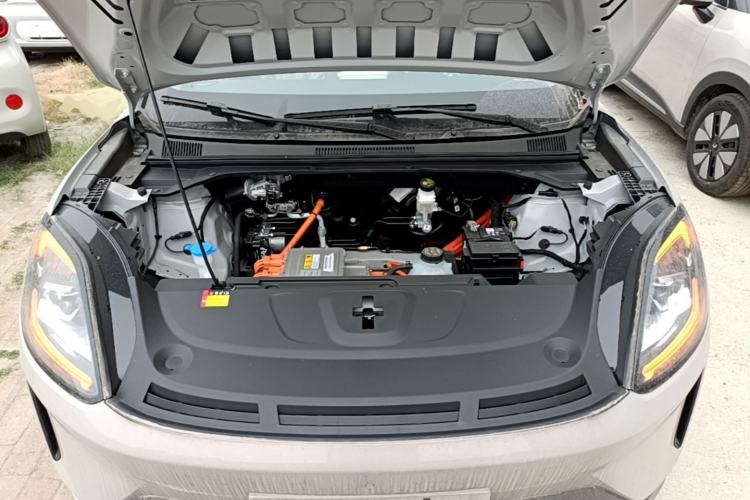 Used Wuling Bingo S 2025 Model 325km Deluxe Edition Engine Bay