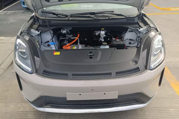 Used Wuling Bingo S 2025 Model 325km Flagship Edition Engine Bay