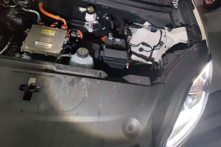 Used Wuling Bingo S 2025 Model 430km Flagship Edition Engine Bay Left