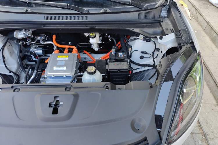 Used Wuling Bingo S 2025 Model 430km Flagship Edition Engine Bay Left