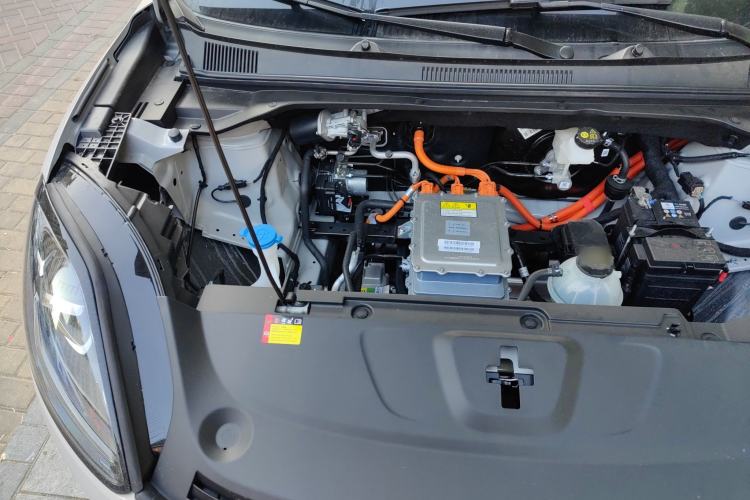 Used Wuling Bingo S 2025 Model 430km Flagship Edition Engine Bay Right