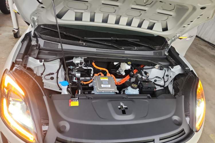 Used Wuling Bingo S 2025 Model 430km Deluxe Edition Engine Bay
