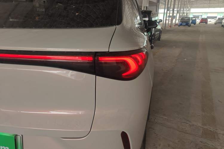 Used Wuling Bingo S 2025 Model 430km Flagship Edition Exterior 3