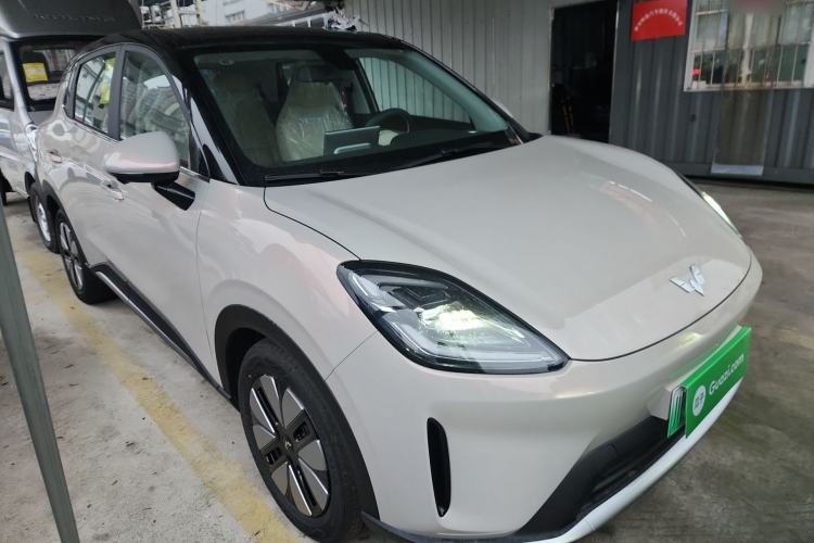 Used Wuling Bingo S 2025 Model 430km Deluxe Edition Front Right 45 Deg