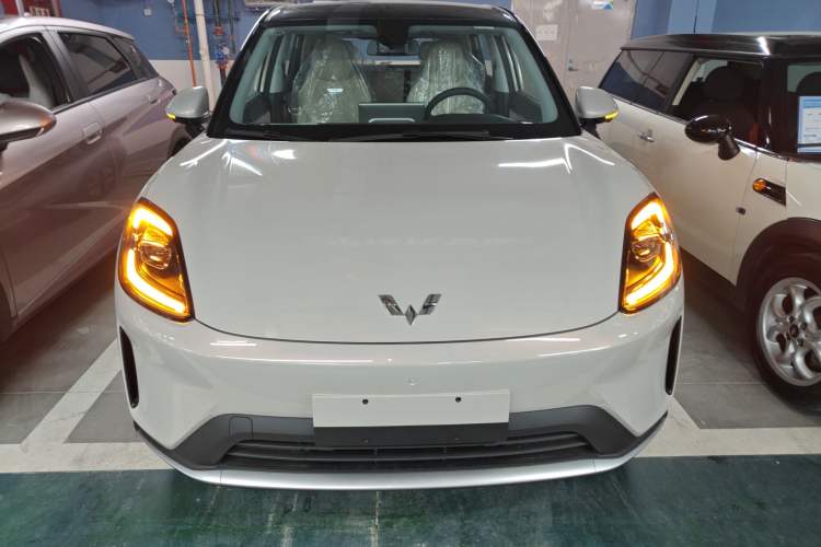 Used Wuling Bingo S 2025 Model 325km Deluxe Edition Front