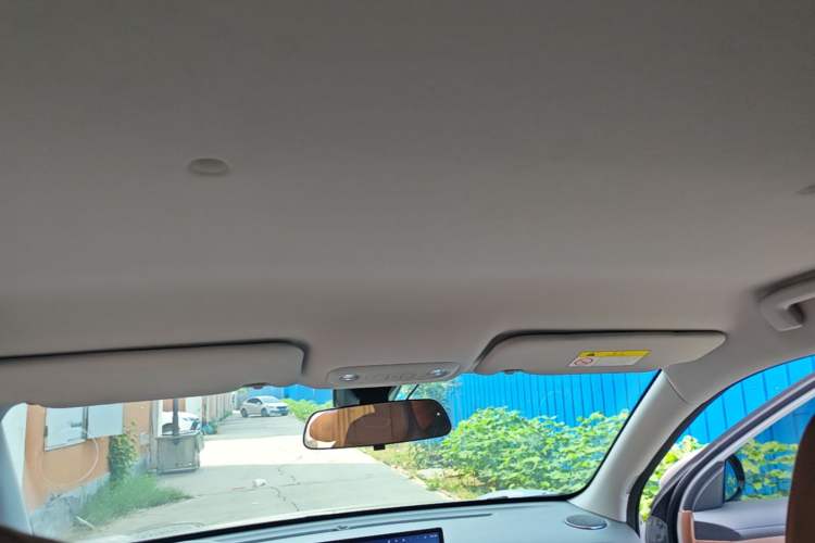 Used Wuling Bingo S 2025 Model 325km Deluxe Edition Headliner