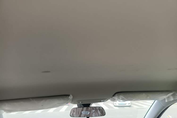Used Wuling Bingo S 2025 Model 325km Flagship Edition Headliner