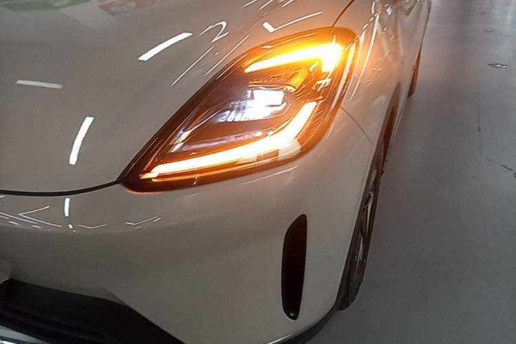 Used Wuling Bingo S 2025 Model 430km Flagship Edition Left Front Headlight