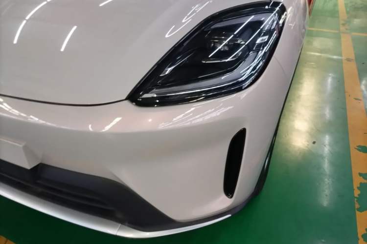 Used Wuling Bingo S 2025 Model 325km Deluxe Edition Left Front Headlight