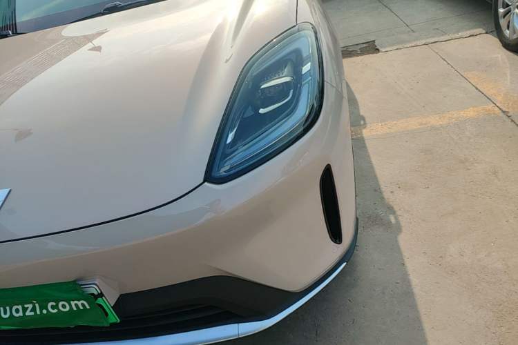 Used Wuling Bingo S 2025 Model 325km Deluxe Edition Left Front Headlight