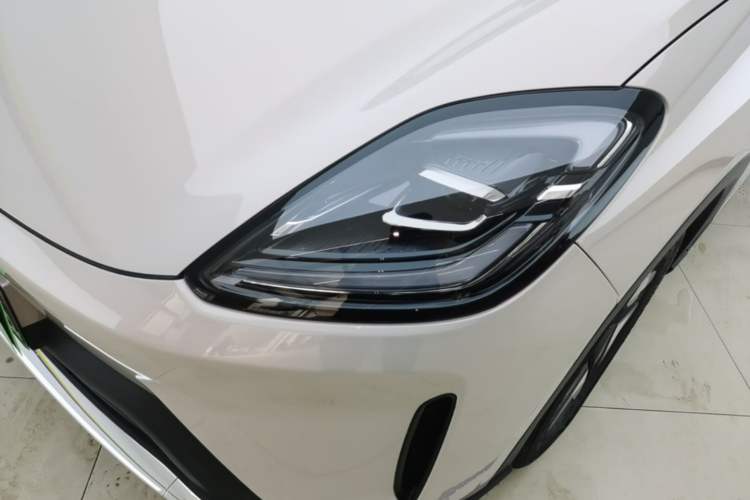 Used Wuling Bingo S 2025 Model 430km Flagship Edition Left Front Headlight