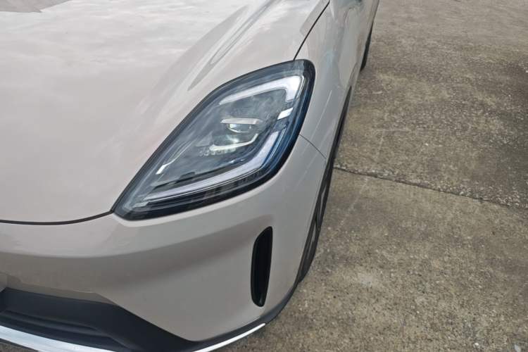 Used Wuling Bingo S 2025 Model 430km Flagship Edition Left Front Headlight