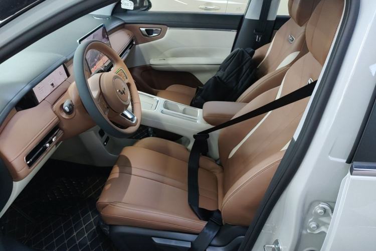 Used Wuling Bingo S 2025 Model 430km Deluxe Edition Left Front Seat