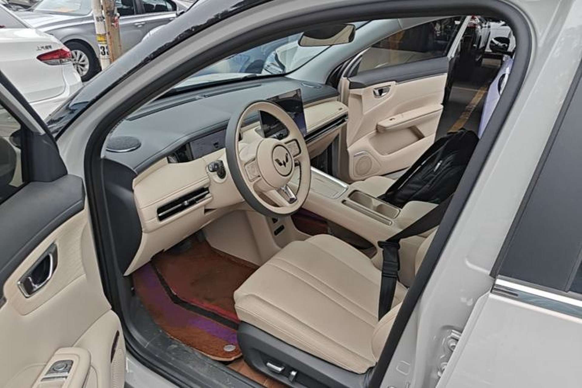 Used Wuling Bingo S 2025 Model 430km Flagship Edition Left Front Seat