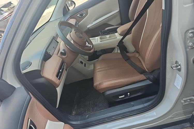 Used Wuling Bingo S 2025 Model 430km Flagship Edition Left Front Seat