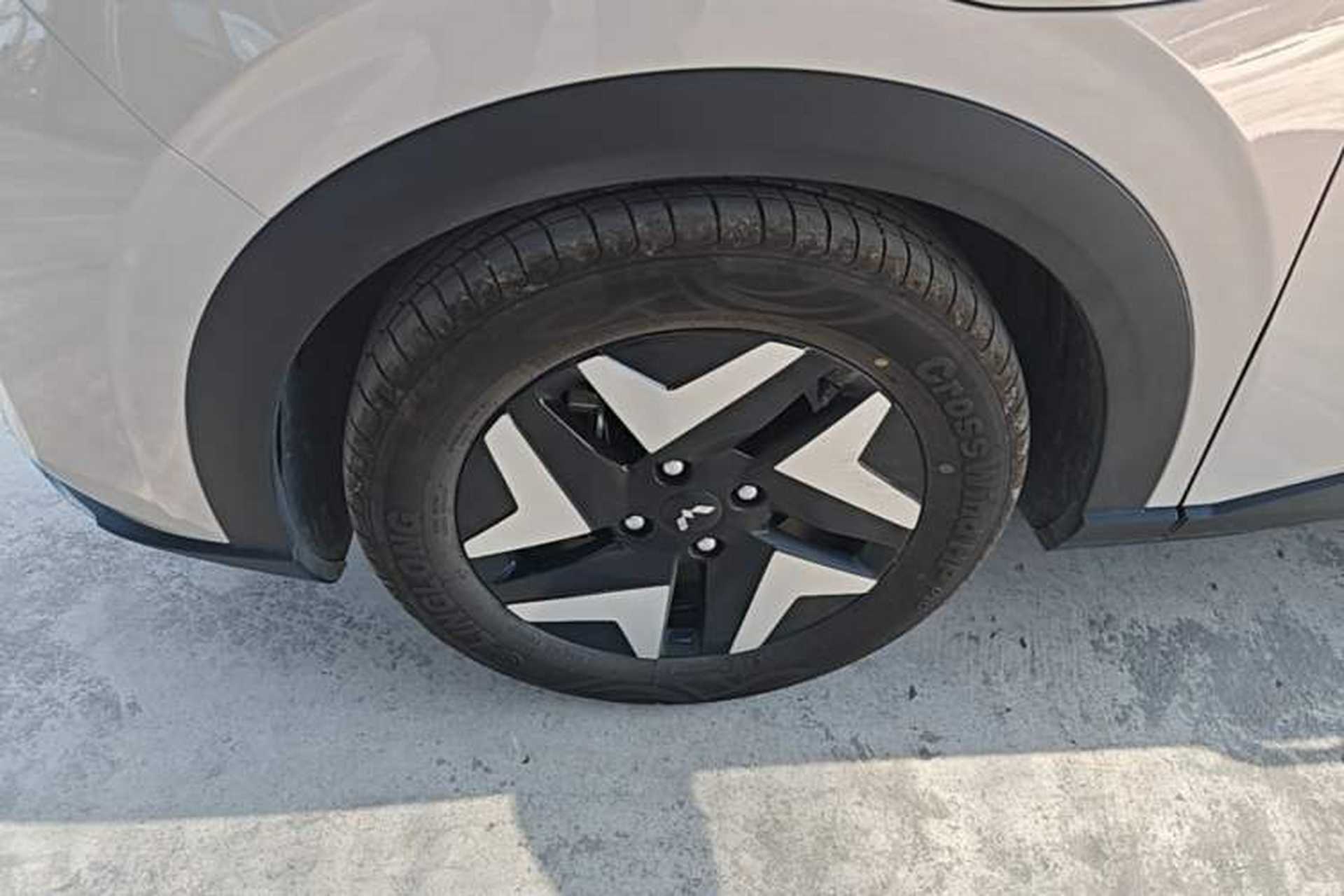Used Wuling Bingo S 2025 Model 430km Flagship Edition Left Front Wheel Hub
