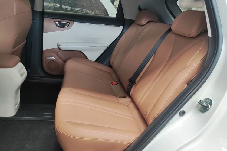 Used Wuling Bingo S 2025 Model 325km Deluxe Edition Left Rear Seat