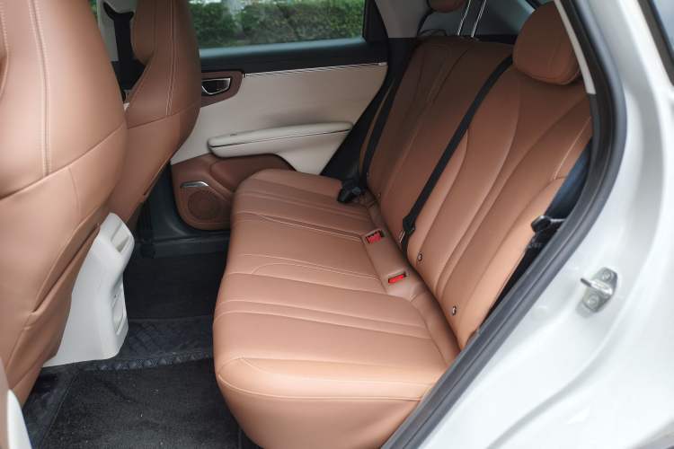Used Wuling Bingo S 2025 Model 430km Flagship Edition Left Rear Seat