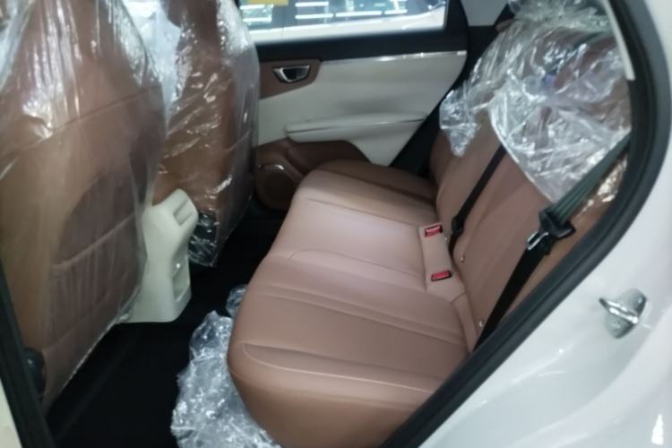 Used Wuling Bingo S 2025 Model 325km Deluxe Edition Left Rear Seat