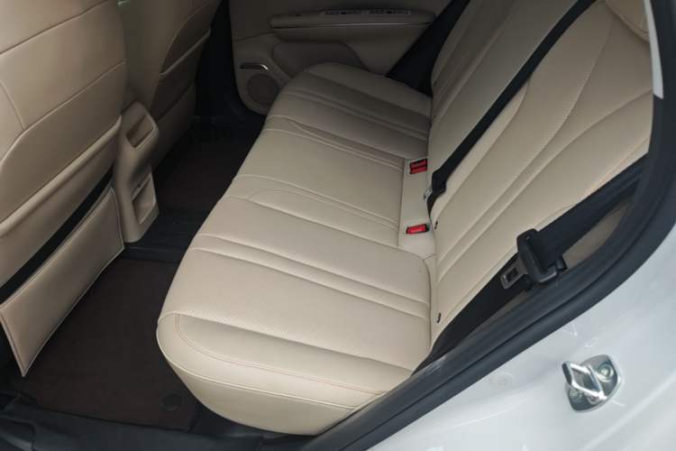 Used Wuling Bingo S 2025 Model 430km Flagship Edition Left Rear Seat