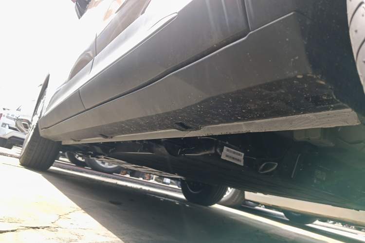 Used Wuling Bingo S 2025 Model 325km Deluxe Edition Left Side Sill
