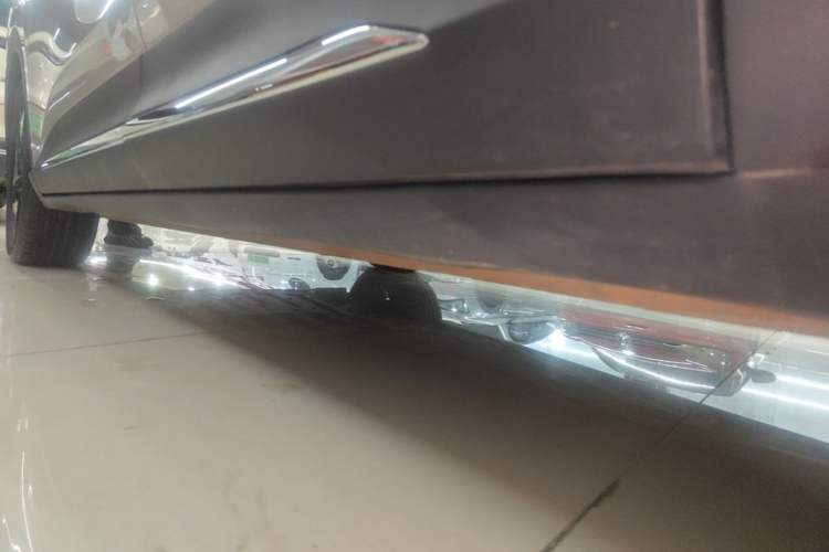Used Wuling Bingo S 2025 Model 430km Flagship Edition Left Side Sill