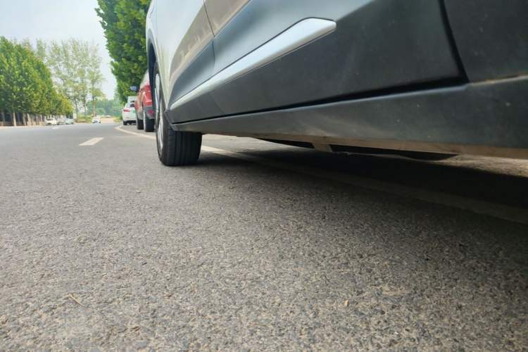Used Wuling Bingo S 2025 Model 325km Deluxe Edition Left Side Sill
