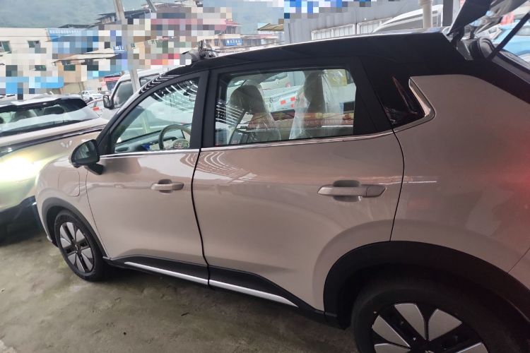 Used Wuling Bingo S 2025 Model 430km Deluxe Edition Left Side