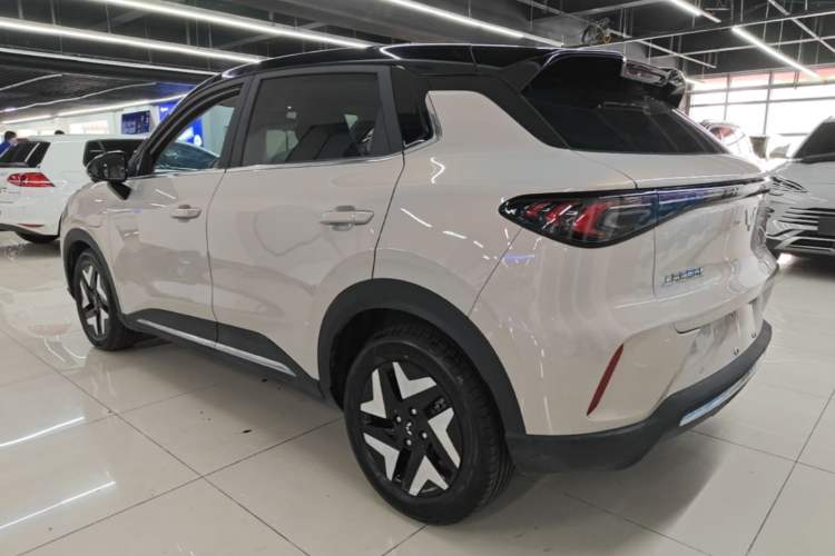 Used Wuling Bingo S 2025 Model 325km Flagship Edition Rear Left 45 Deg