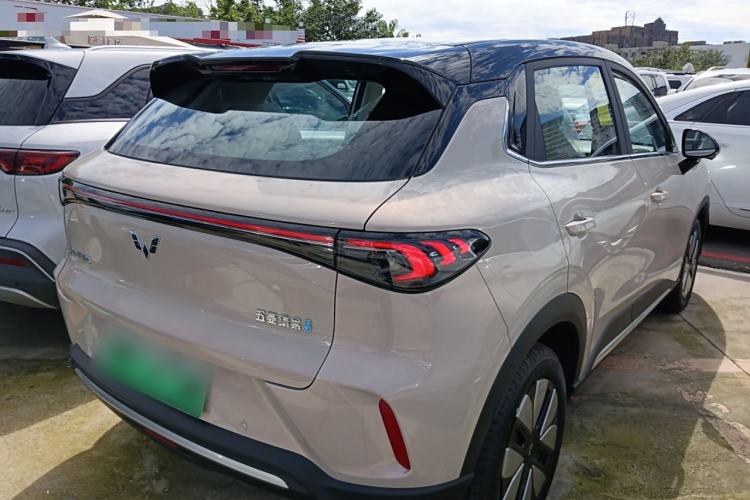 Used Wuling Bingo S 2025 Model 325km Deluxe Edition Rear Right 45 Deg