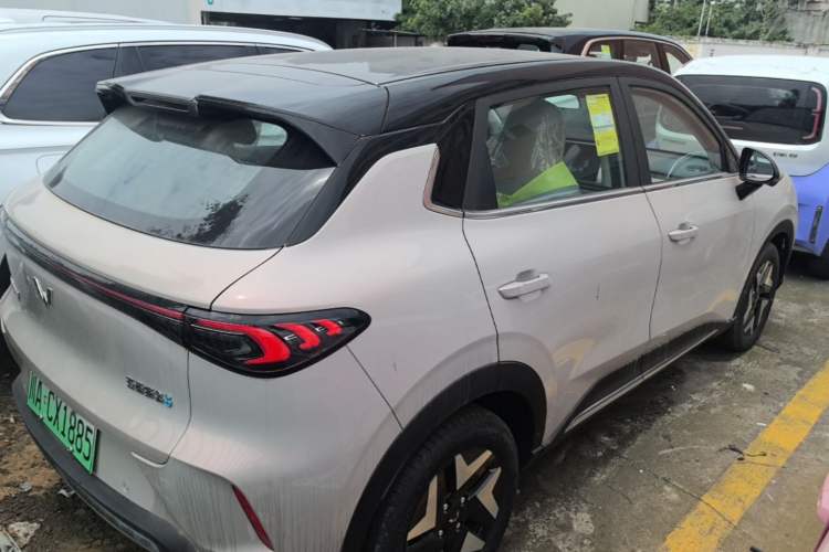 Used Wuling Bingo S 2025 Model 325km Flagship Edition Rear Right 45 Deg