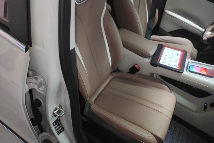Used Wuling Bingo S 2025 Model 430km Flagship Edition Right Front Seat