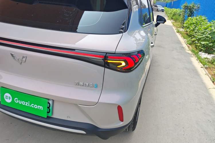 Used Wuling Bingo S 2025 Model 325km Deluxe Edition Right Rear Taillight