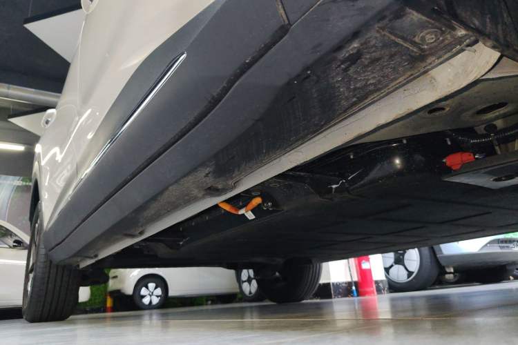 Used Wuling Bingo S 2025 Model 325km Flagship Edition Right Side Sill