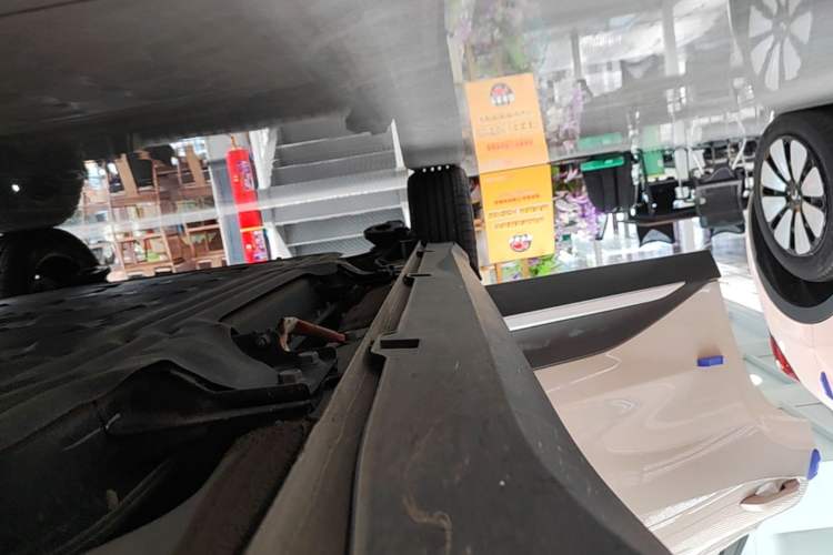 Used Wuling Bingo S 2025 Model 325km Deluxe Edition Right Side Sill
