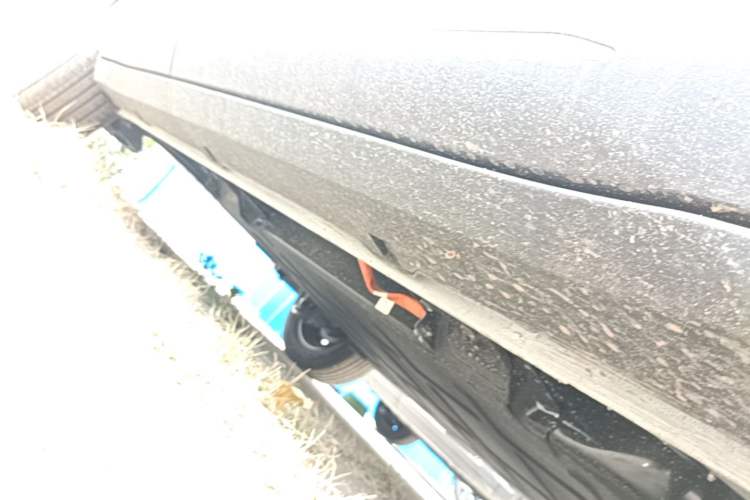 Used Wuling Bingo S 2025 Model 325km Deluxe Edition Right Side Sill