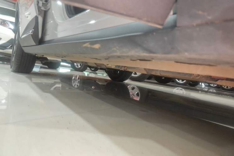 Used Wuling Bingo S 2025 Model 430km Flagship Edition Right Side Sill