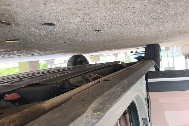 Used Wuling Bingo S 2025 Model 325km Deluxe Edition Right Side Sill