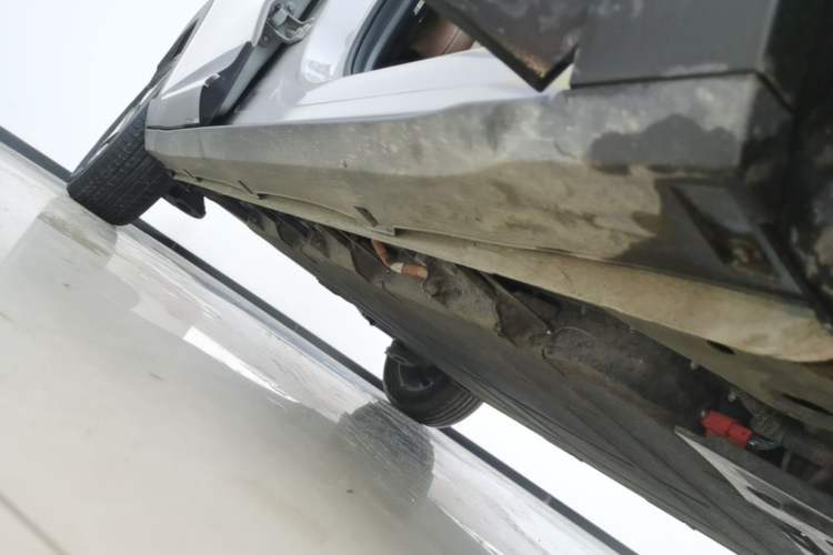 Used Wuling Bingo S 2025 Model 430km Flagship Edition Right Side Sill
